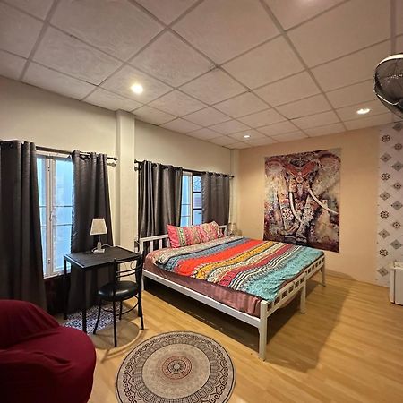 Villa'S Homestay Чиангмай Екстериор снимка