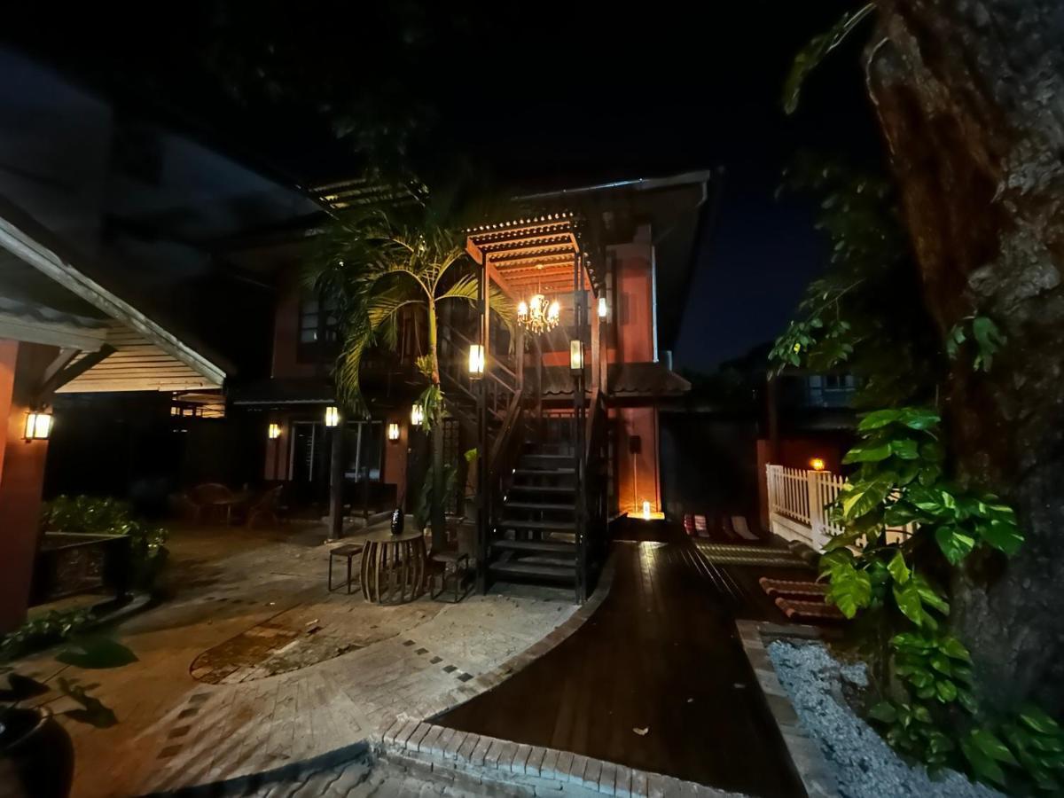 Villa'S Homestay Чиангмай Екстериор снимка