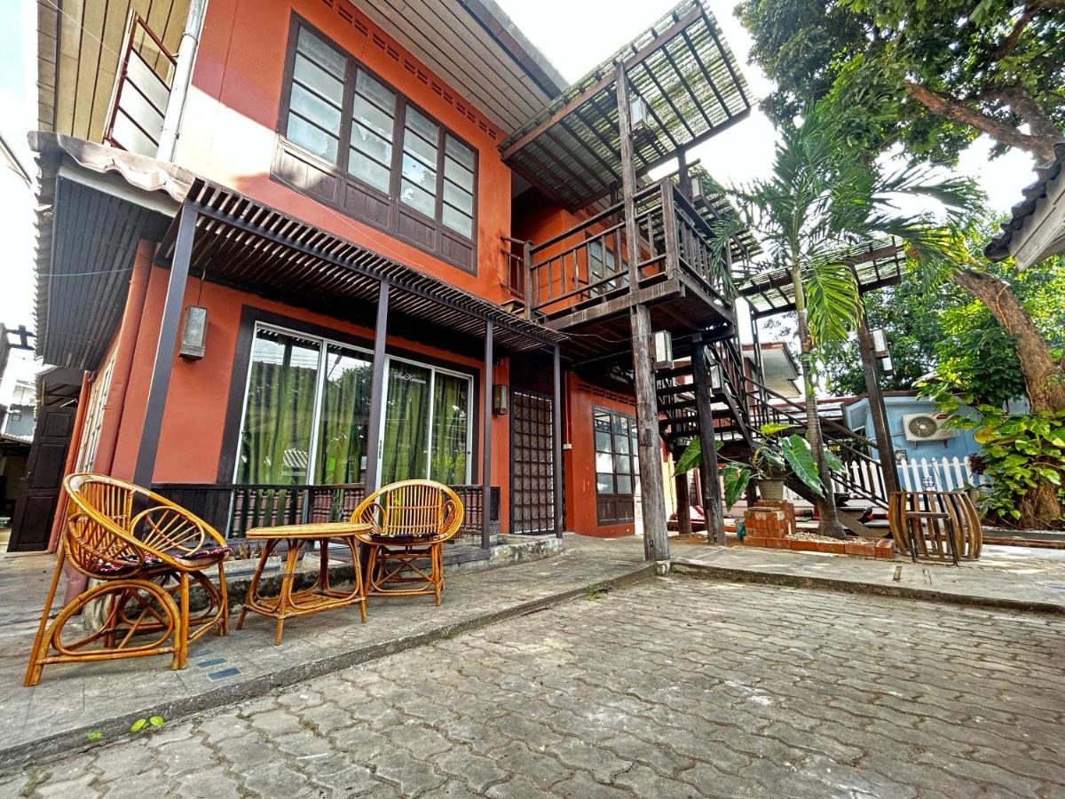 Villa'S Homestay Чиангмай Екстериор снимка