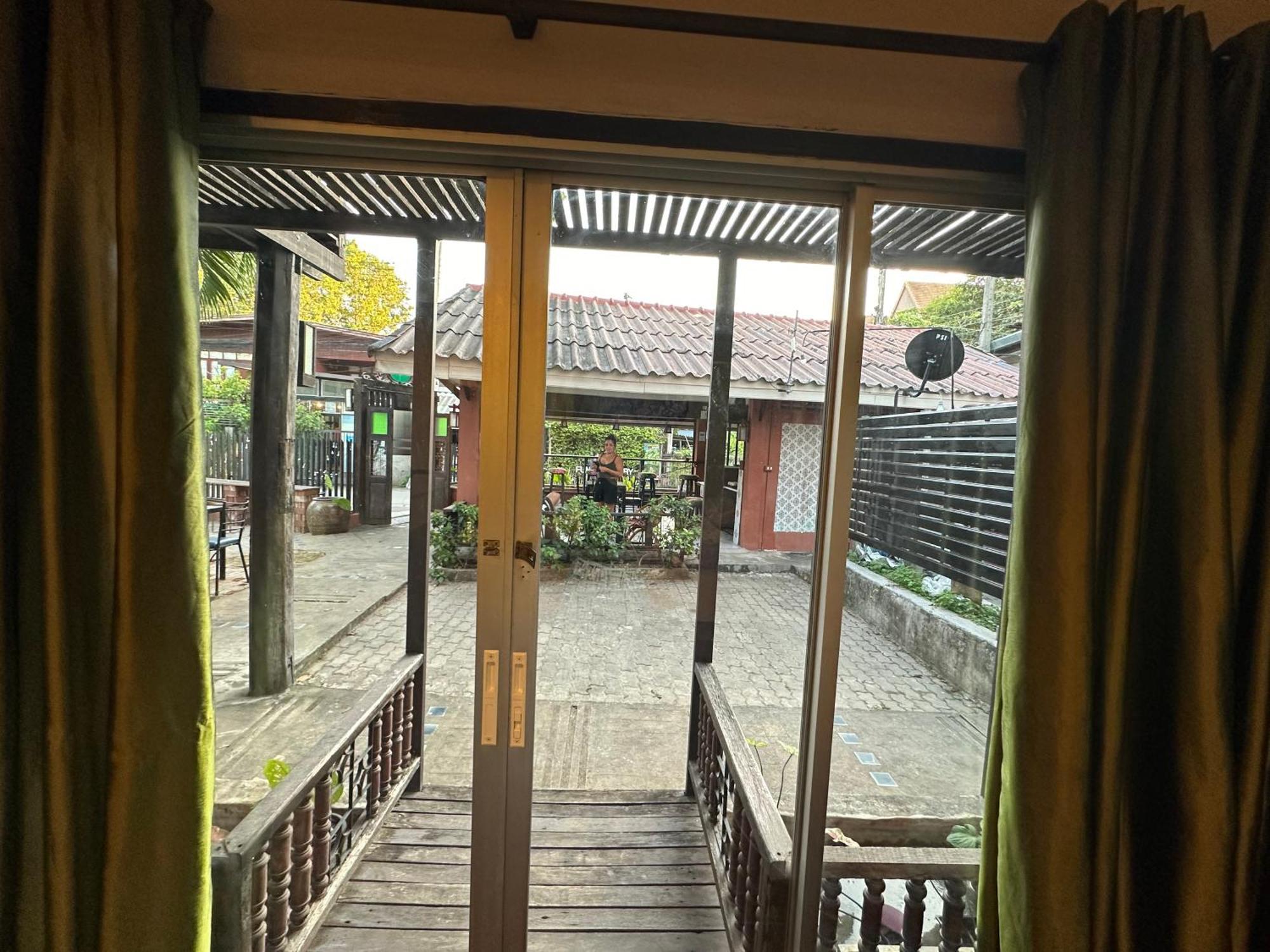 Villa'S Homestay Чиангмай Екстериор снимка