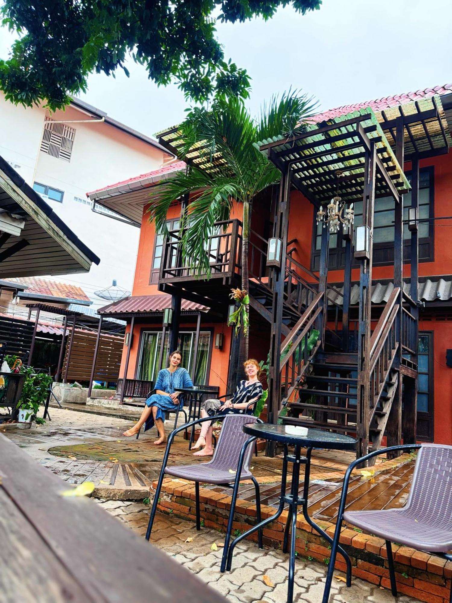 Villa'S Homestay Чиангмай Екстериор снимка